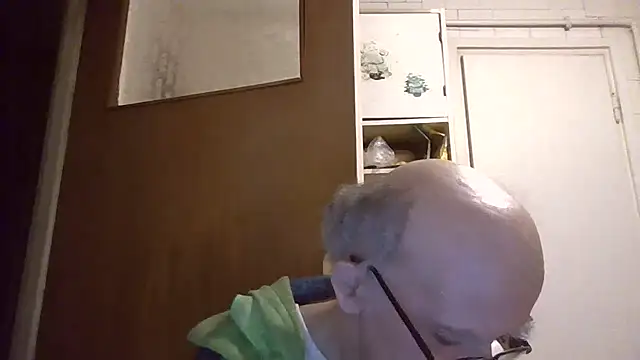 mariusica1xh online show from April 16, 2026, 8:53 pm