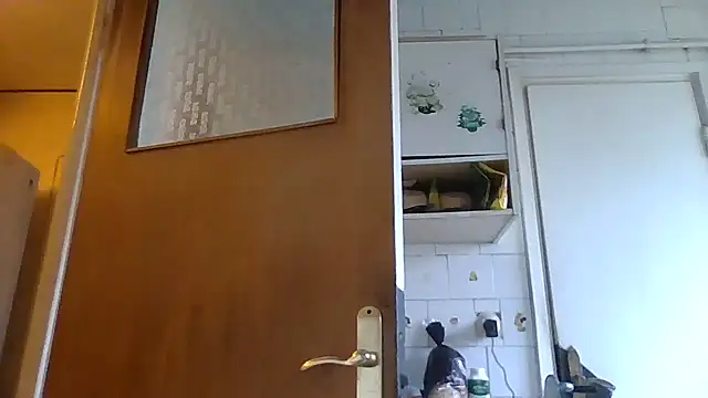 mariusica1xh online show from March 30, 2026, 11:22 am