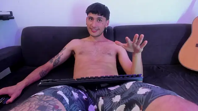 Henrikk senn online show from March 27, 2026, 2:31 am