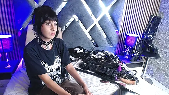 bellatrix25 online show from December 12, 2024, 11:14 pm