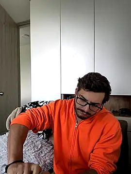 thomas gun online show from December 15, 2025, 1:50 pm