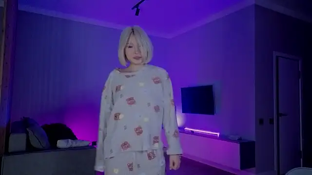 RileyMee online show from November 10, 2025, 3:11 am