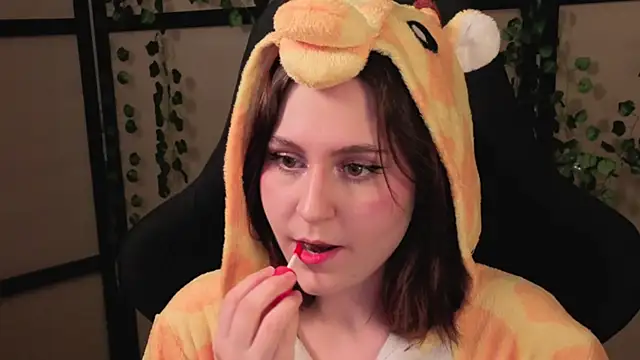 Diana Flower online show from April 3, 2026, 1:50 pm