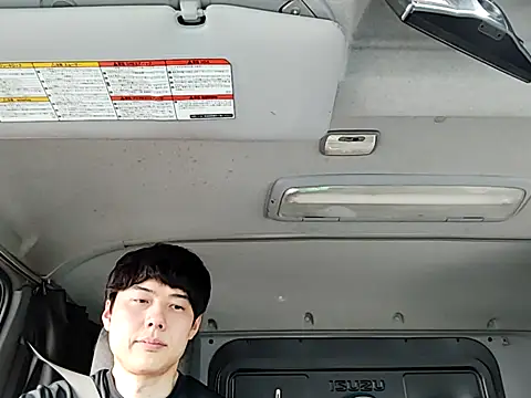 Snapshot of whitebriefboy chatting on May 28, 2026, 9:43 pm whitebriefboy online show from May 28, 2026, 9:43 pm