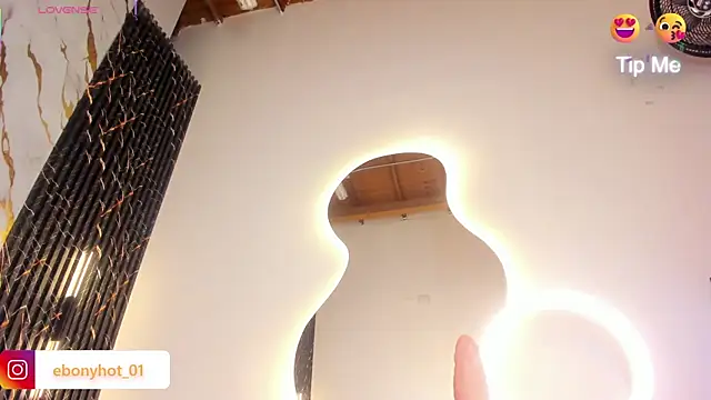 ebony hot1 online show from October 1, 2025, 2:10 pm