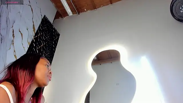 ebony hot1 online show from March 17, 2026, 1:58 pm