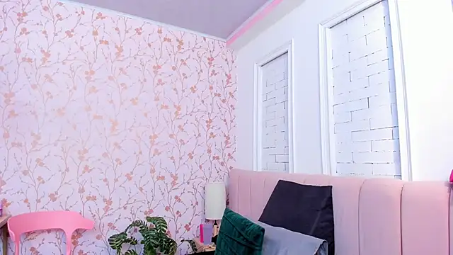 amber-hill online show from April 13, 2026, 2:10 pm