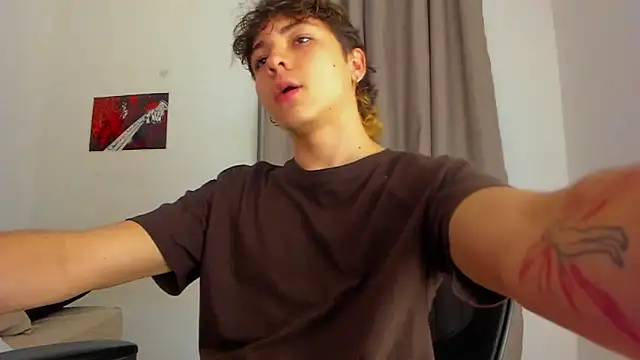 Joe23   online show from October 15, 2025, 4:44 am