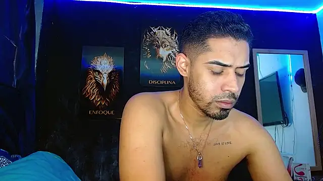 Snapshot of ryanse_hot chatting on February 20, 2025, 5:52 pm ryanse hot online show from February 20, 2025, 5:52 pm