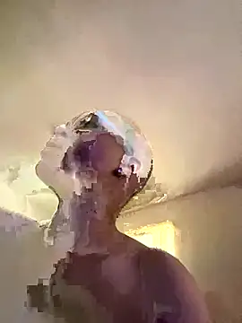 Snapshot of SexyHoneyRedd chatting on October 16, 2025, 2:25 pm SexyHoneyRedd online show from October 16, 2025, 2:25 pm