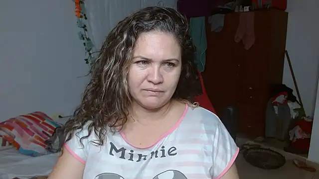 helenca43 online show from March 2, 2026, 8:32 am