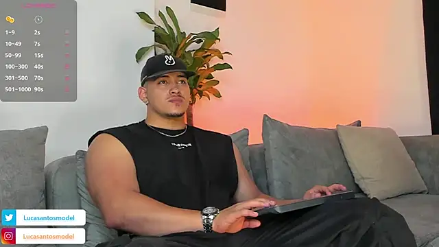 lucasanto  online show from March 18, 2025, 3:56 am