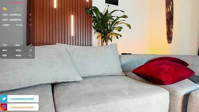 lucasanto  online show from October 3, 2025, 12:58 am