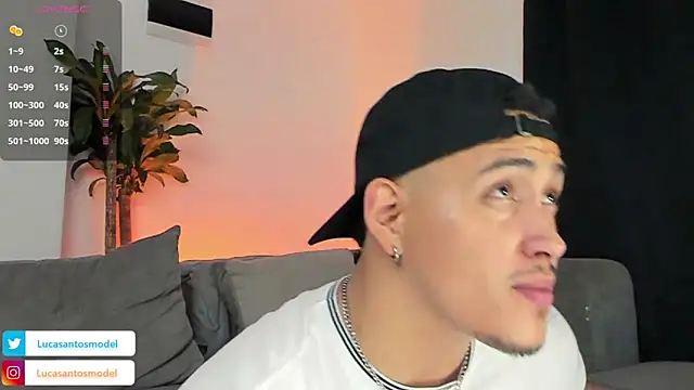 lucasanto  online show from March 6, 2025, 4:19 am