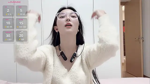 Sweet-Angel999 online show from February 18, 2025, 1:55 pm