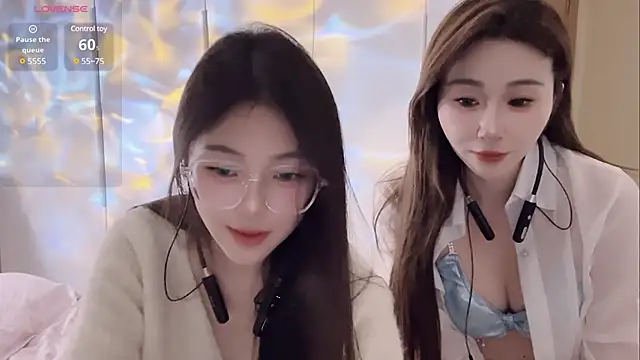 Sweet-Angel999 online show from February 18, 2025, 5:09 pm