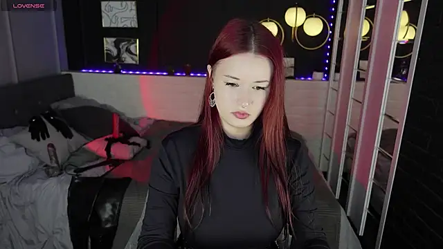 Lily Moonlight online show from October 1, 2025, 7:24 am