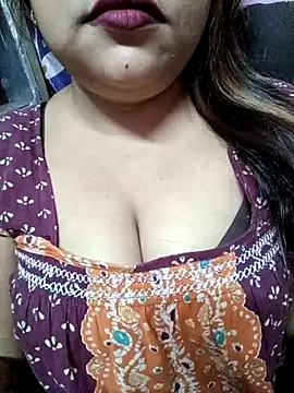 Beautyy38 online show from March 7, 2025, 7:27 pm