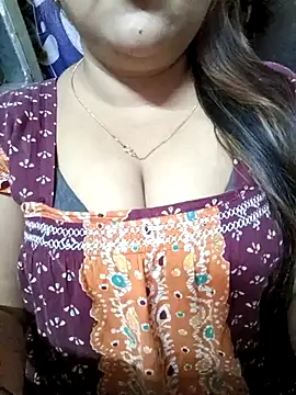 Beautyy38 online show from March 5, 2025, 7:49 pm