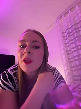 Joanachupa online show from September 18, 2025, 8:56 pm