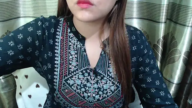 Snapshot of queen_angelina chatting on March 12, 2026, 1:11 am queen angelina online show from March 12, 2026, 1:11 am
