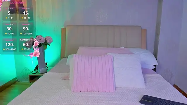 CamilleLynn online show from September 11, 2025, 12:10 am