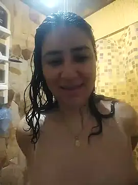 Snapshot of Im_Alma_ chatting on May 28, 2026, 1:17 pm Im Alma online show from May 28, 2026, 1:17 pm