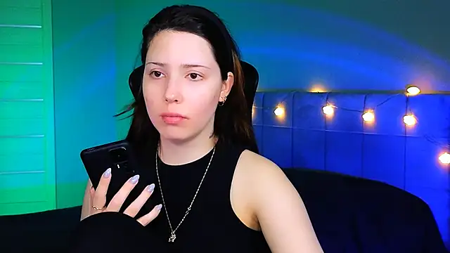 Stacy Gonzales  online show from February 21, 2025, 6:29 am