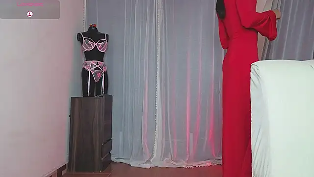 Goddivaa online show from October 31, 2025, 8:33 am