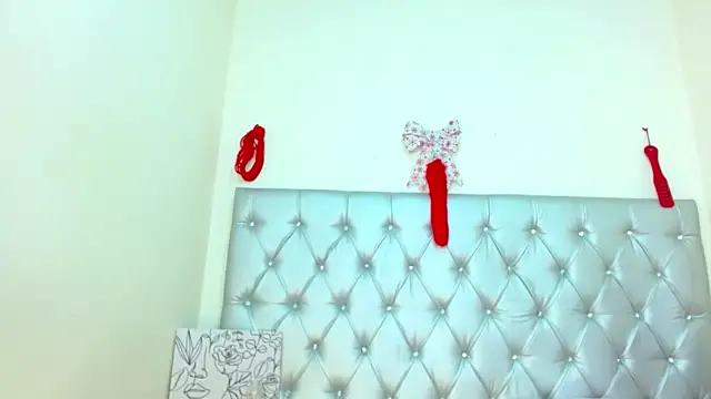 JessicaRabbit04 online show from November 26, 2025, 3:28 am