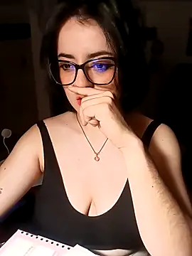 Lin-cute online show from March 21, 2025, 8:06 am