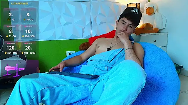 santyago taylor online show from September 24, 2025, 6:58 pm