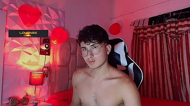 santyago taylor online show from March 6, 2025, 7:10 pm