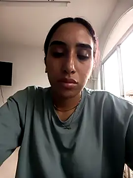 ifeelverywet andhot online show from September 23, 2025, 2:57 pm