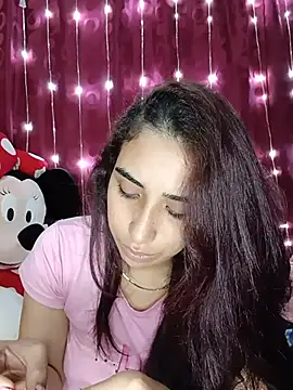 ifeelverywet andhot online show from June 17, 2026, 3:11 pm