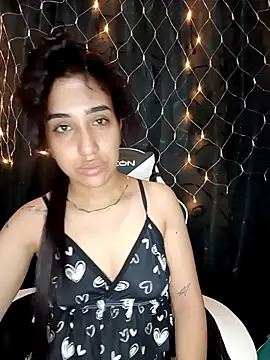 ifeelverywet andhot online show from September 30, 2025, 2:12 pm