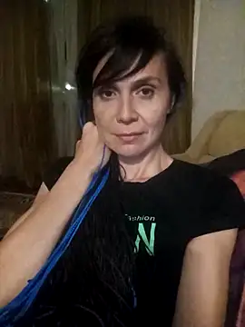 Francenia lolis online show from September 23, 2025, 6:59 pm