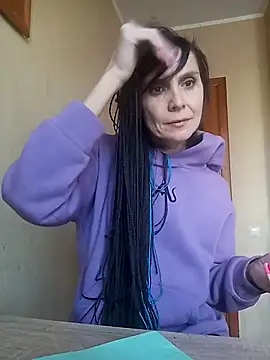 Francenia lolis online show from November 15, 2025, 11:03 am