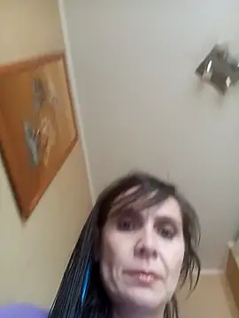 Francenia lolis online show from November 16, 2025, 11:04 am