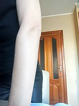 Francenia lolis online show from September 26, 2025, 9:38 am