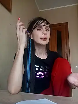 Francenia lolis online show from November 8, 2025, 10:41 am