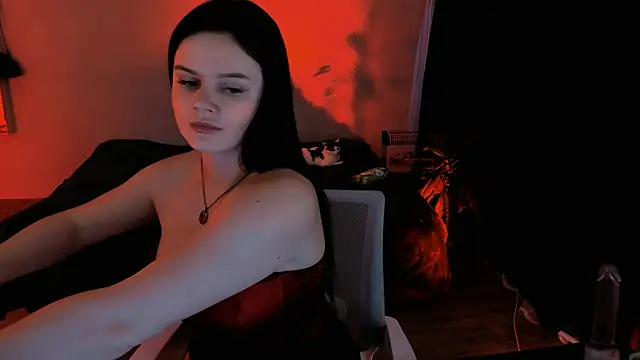 Snapshot of Lora_Cain chatting on May 29, 2026, 12:44 pm Lora Cain online show from May 29, 2026, 12:44 pm