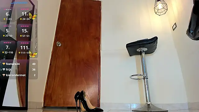 Snapshot of aitana-purple chatting on March 21, 2025, 2:50 am aitana-purple online show from March 21, 2025, 2:50 am