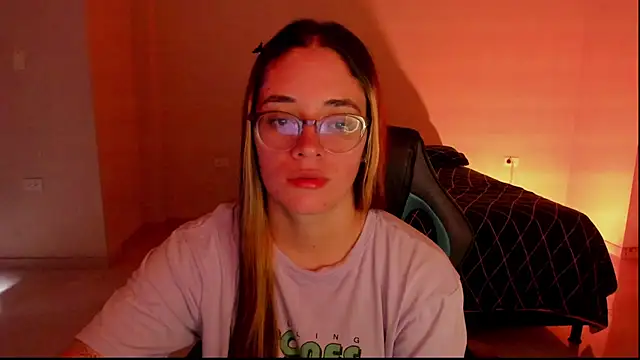 atenas 05  online show from September 12, 2025, 6:29 pm