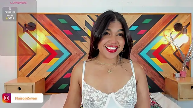 Snapshot of NaiirobiSwan chatting on March 17, 2025, 8:09 pm NaiirobiSwan online show from March 17, 2025, 8:09 pm