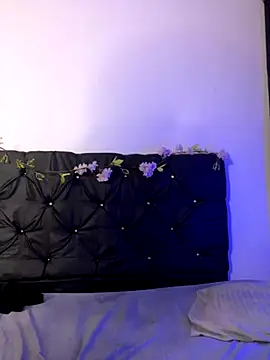 alisson carolina73 online show from October 8, 2025, 1:40 am