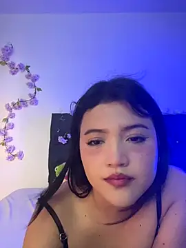 alisson carolina73 online show from September 14, 2025, 1:06 am