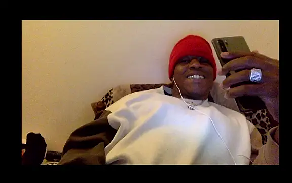 POPAYE972 online show from April 16, 2026, 11:18 pm