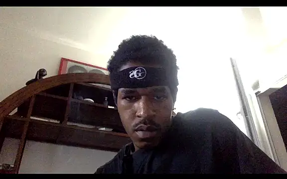 POPAYE972 online show from November 7, 2025, 5:39 pm