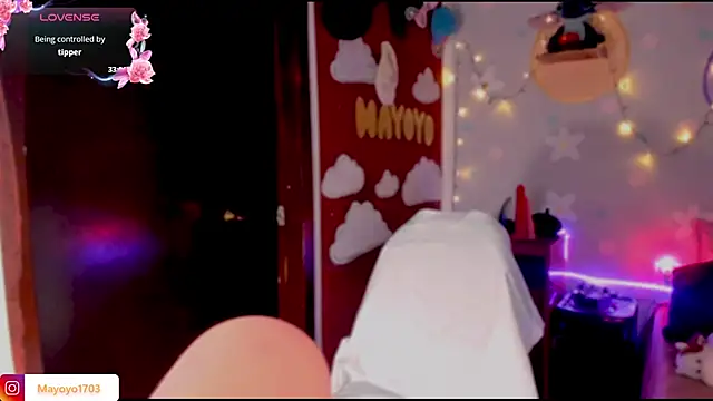 kiki cavilll online show from September 24, 2025, 10:38 pm